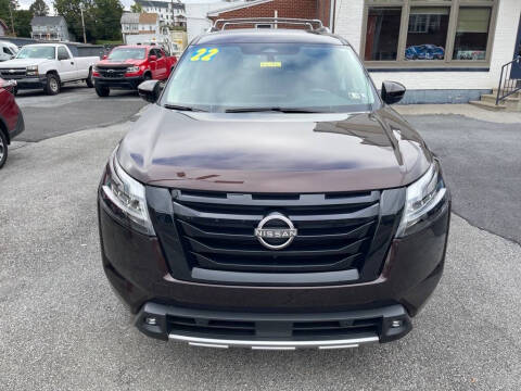 2022 Nissan Pathfinder SL