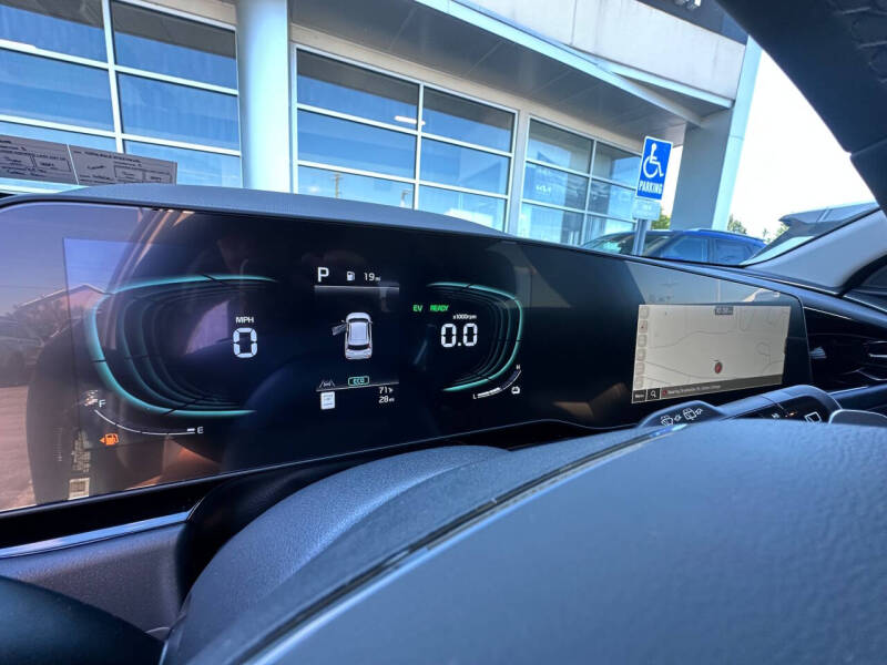 2026 Kia Niro EX