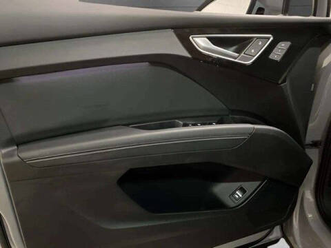 2024 Audi Q4 e-tron quattro Premium 55