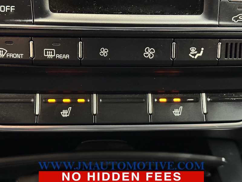 2020 Kia Sorento S V6