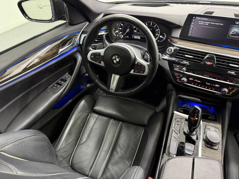 2018 BMW 5 Series 540i