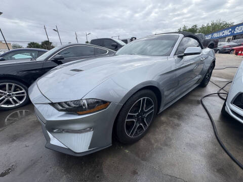 2020 Ford Mustang for sale at MR B Motor Co in Brownsville TX