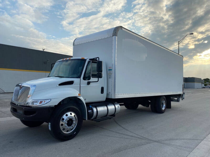 2019 International DuraStar 4300