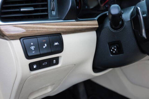 2018 Kia Cadenza Technology