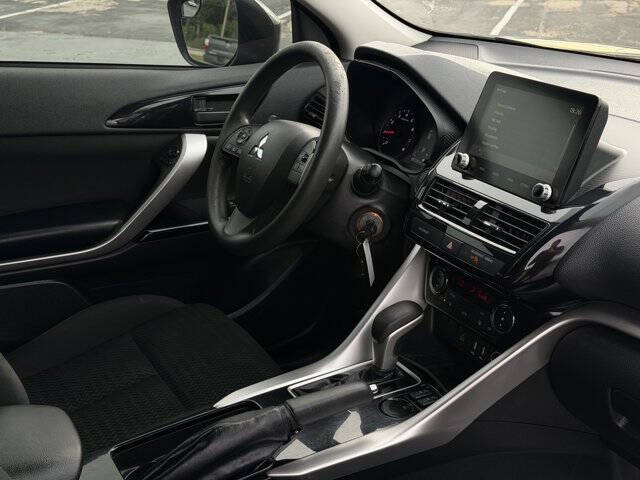 2022 Mitsubishi Eclipse Cross LE