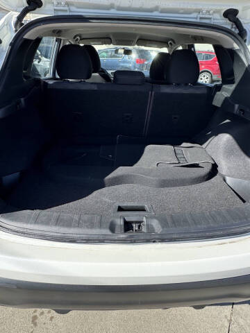 2017 Nissan Rogue Sport SV