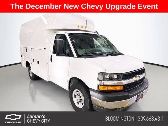 2025 Chevrolet Express Cutaway Base's photo