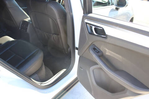 2016 Porsche Macan S