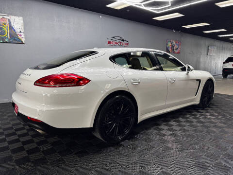 2015 Porsche Panamera 4