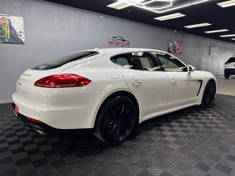 2015 Porsche Panamera 4