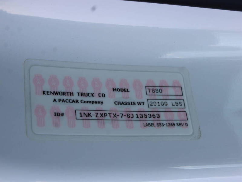 2025 Kenworth T880