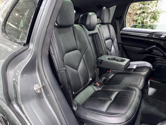 2017 Porsche Cayenne GTS