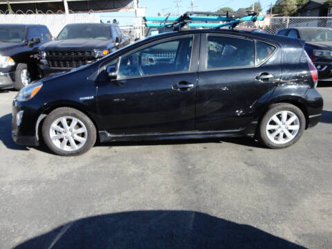 2017 Toyota Prius c Four