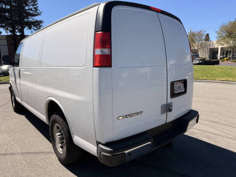2020 Chevrolet Express 2500