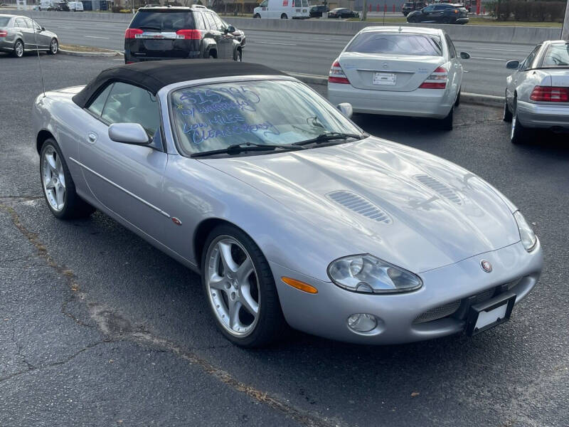 2001 Jaguar XKR
