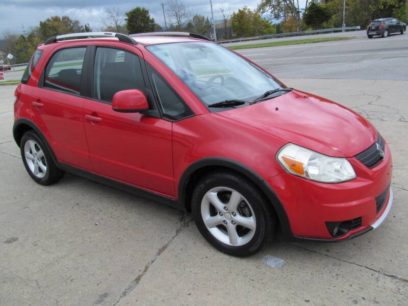 2009 Suzuki SX4 Crossover for sale at tazewellauto.com in Tazewell TN