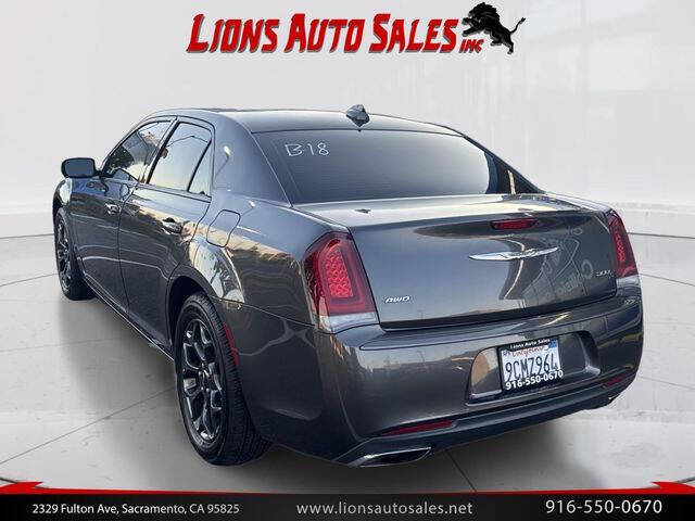 2016 Chrysler 300 S