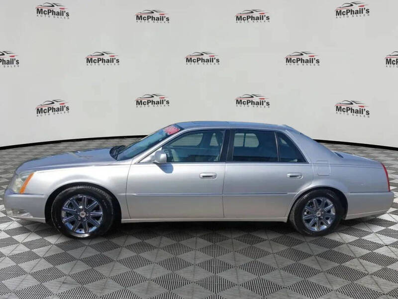 2011 Cadillac DTS Premium Collection