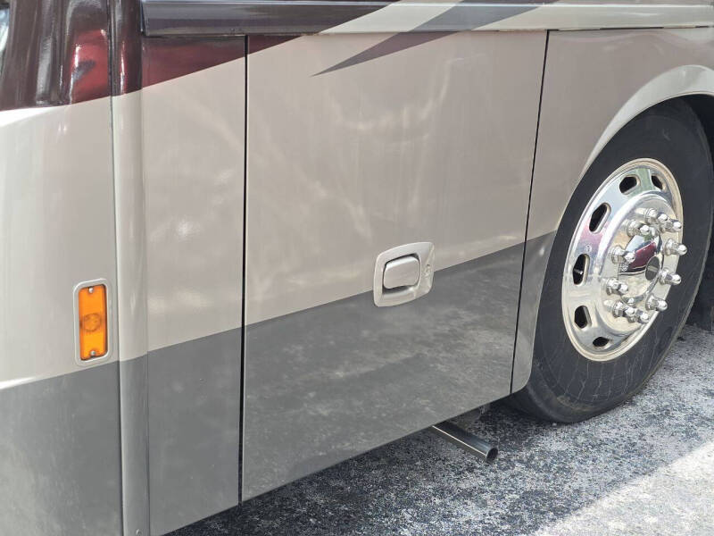 2013 Winnebago Journey