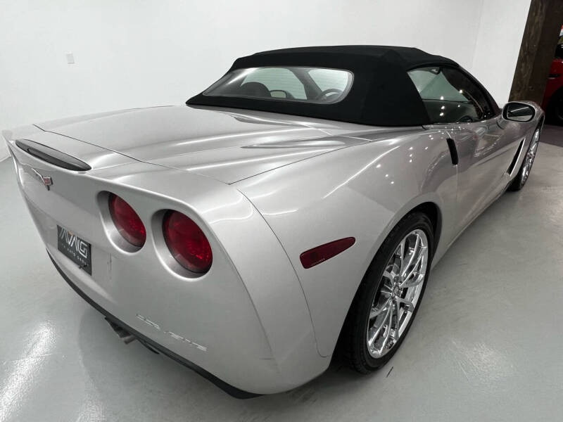 2005 Chevrolet Corvette Base photo 6