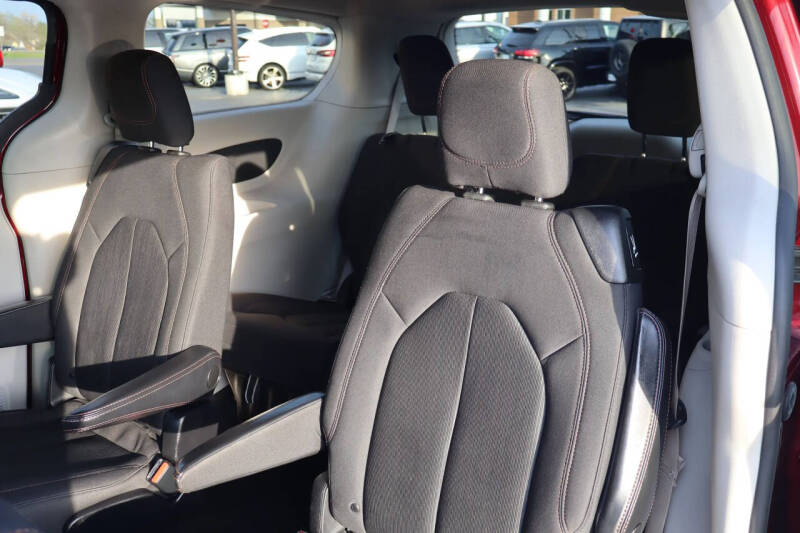 2019 Chrysler Pacifica Touring Plus