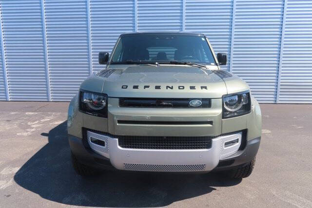 2024 Land Rover Defender 110 P300 S