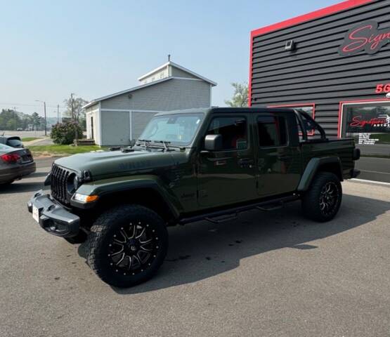 2022 Jeep Gladiator for sale at SIGNATURE AUTOS LLC in Weston, WI