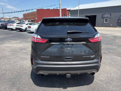 2020 Ford Edge Titanium