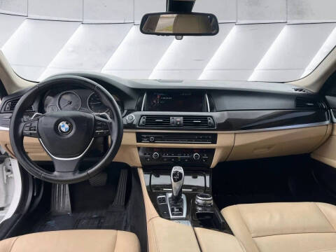 2016 BMW 5 Series 528i