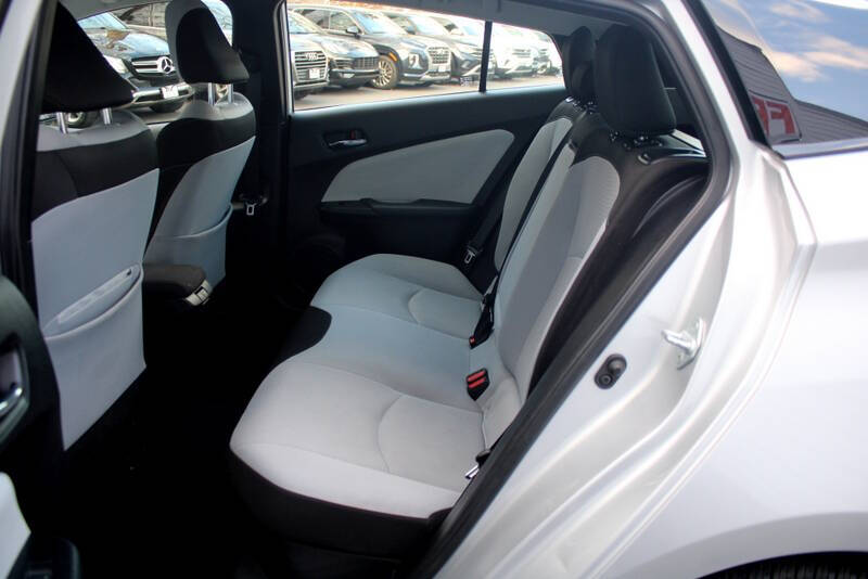 2020 Toyota Prius LE