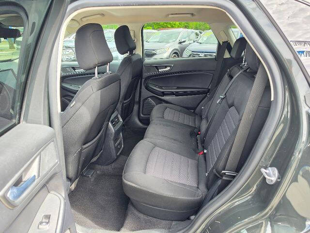 2022 Ford Edge SE