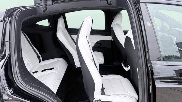 2022 Tesla Model X Plaid