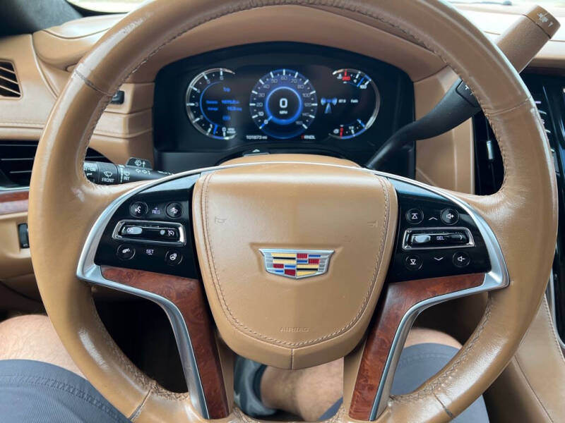 2017 Cadillac Escalade ESV Platinum