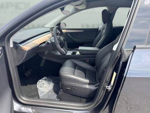 2024 Tesla Model Y Long Range