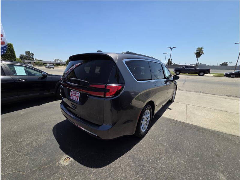 2022 Chrysler Pacifica Touring L