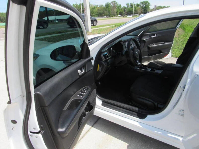2017 Kia Optima LX