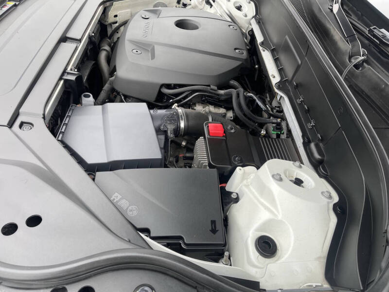 2019 Volvo XC90 T5 Momentum