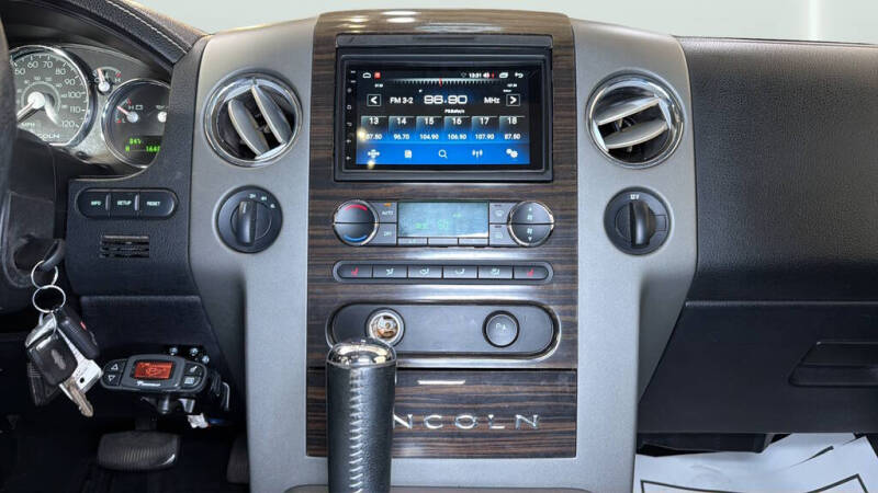2008 Lincoln Mark LT