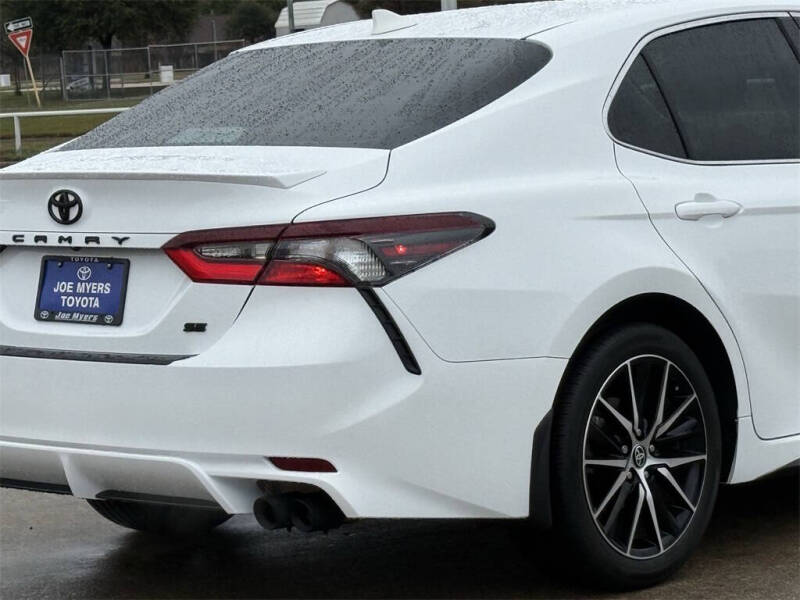 2024 Toyota Camry SE