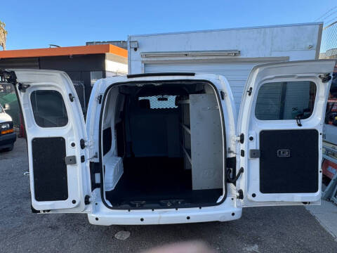 2020 Nissan NV200 SV