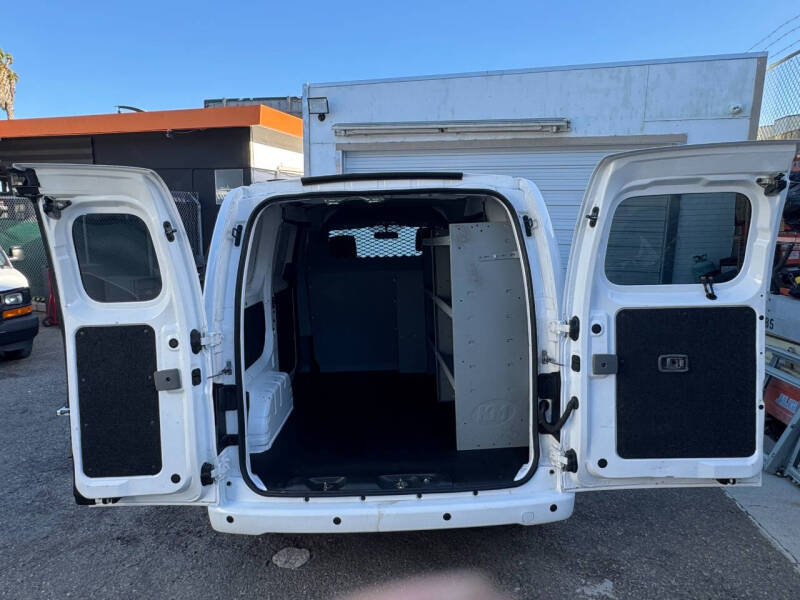2020 Nissan NV200 SV