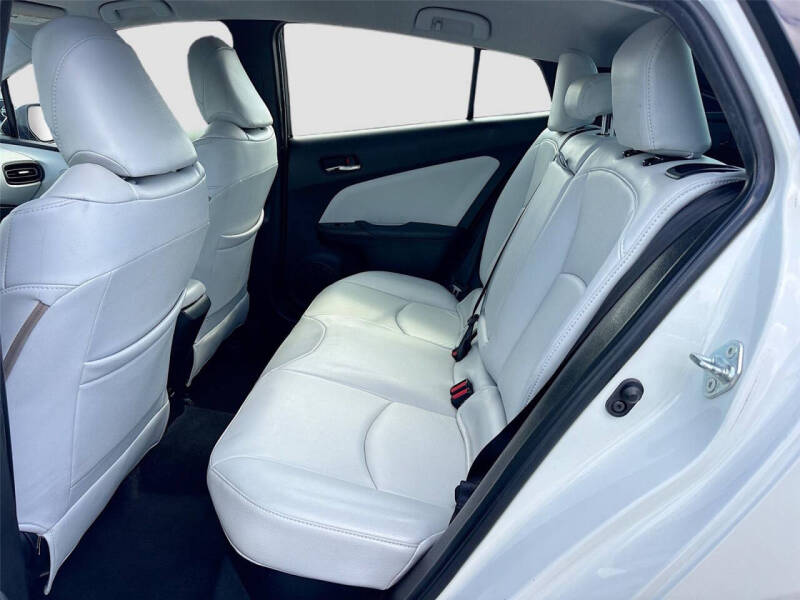 2016 Toyota Prius Two