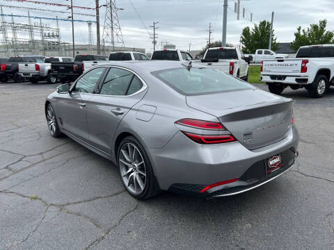 2022 Genesis G70