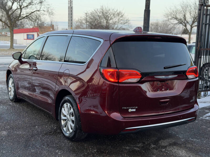 2018 Chrysler Pacifica Touring Plus