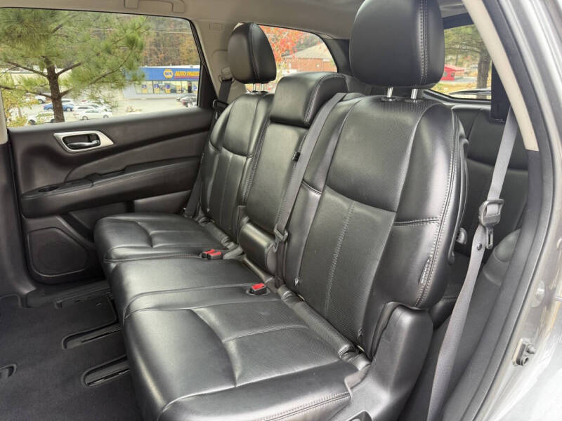 2018 Nissan Pathfinder Platinum