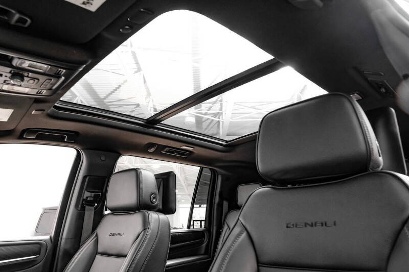 2024 GMC Yukon XL Denali