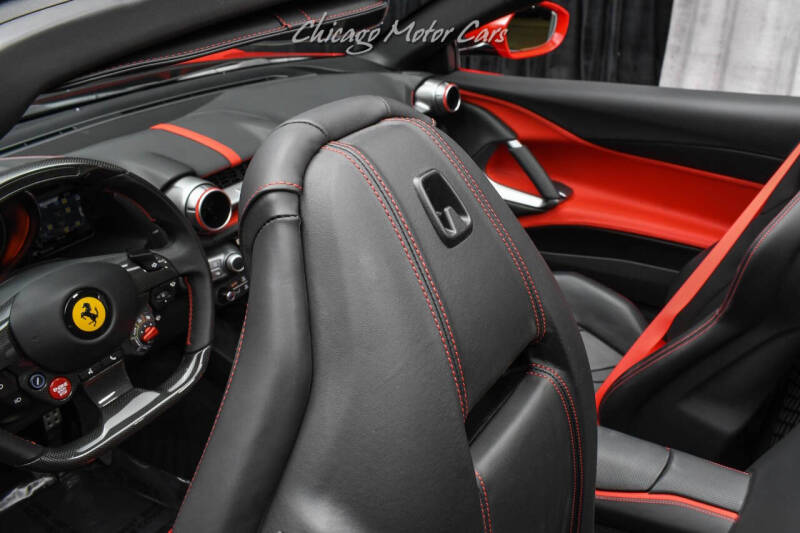 2021 Ferrari 812 GTS