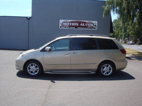 2004 Toyota Sienna for sale at Motion Autos in Longview WA