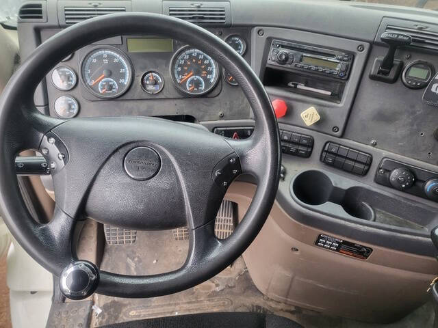 2014 Freightliner Cascadia