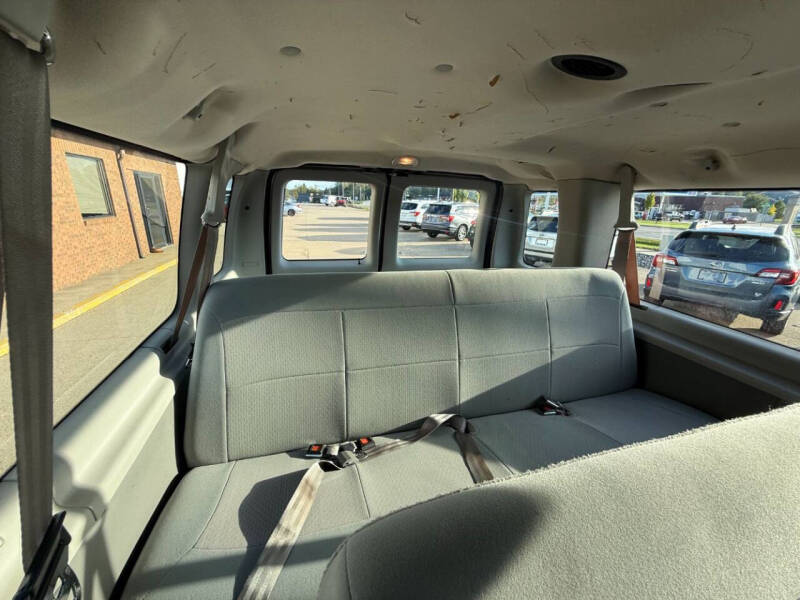 2007 Ford E-Series E-350 SD XLT